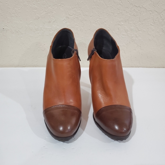 Cecil Leather Brown and Tan Ankle Boots Size 8 - Picture 3 of 10
